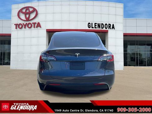 Used 2024 Tesla Model Y Long Range RWD image 4