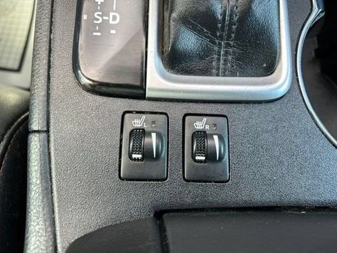 Used 2019 Toyota Highlander XLE FWD image 36