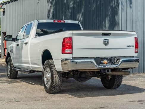 Used 2018 RAM 2500 Tradesman w/ Chrome Appearance Group AWD/4WD image 4