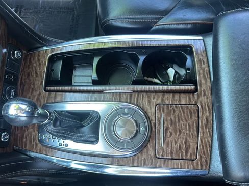 Used 2018 Nissan Armada Platinum RWD image 14