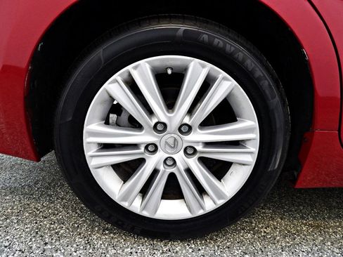 Used 2015 Lexus ES 350 w/ Premium Package FWD image 21