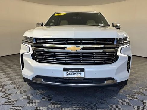 Used 2022 Chevrolet Suburban Premier AWD/4WD image 3
