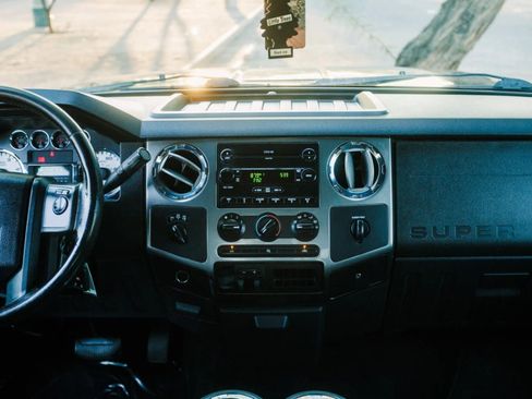 Used 2008 Ford F250 FX4 image 23