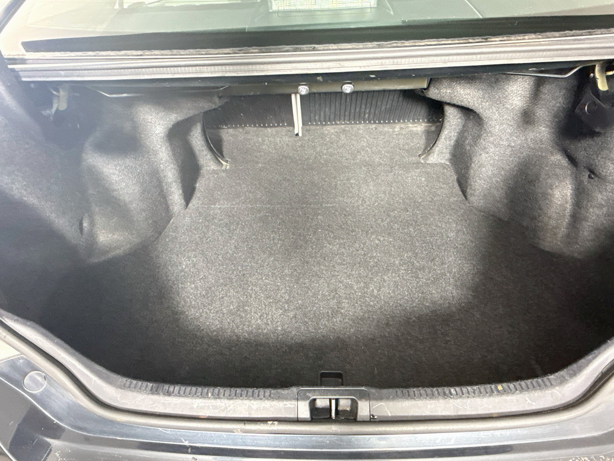 Used 2015 Toyota Camry XLE FWD image 34