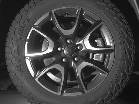 Used 2025 Jeep Compass Trailhawk image 13