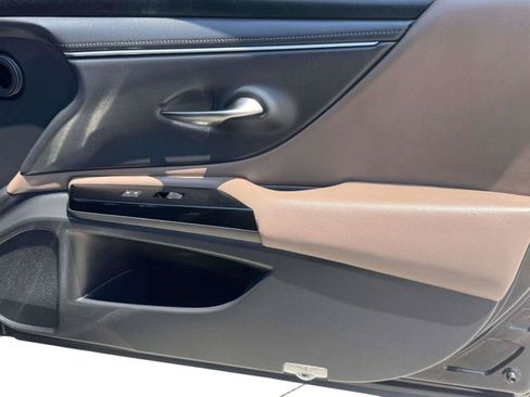 Used 2024 Lexus ES 350 w/ Premium Package FWD image 53