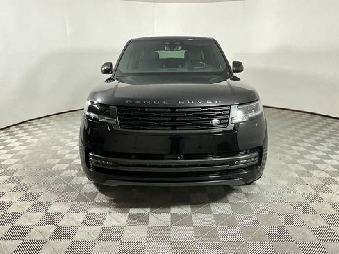 Certified 2025 Land Rover Range Rover SE image 8