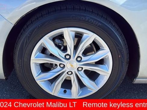 Used 2024 Chevrolet Malibu LT image 9