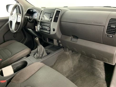 Used 2018 Nissan Frontier S image 23