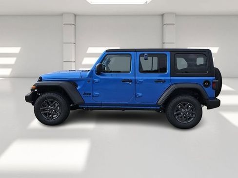 Certified 2025 Jeep Wrangler Unlimited Sport image 2