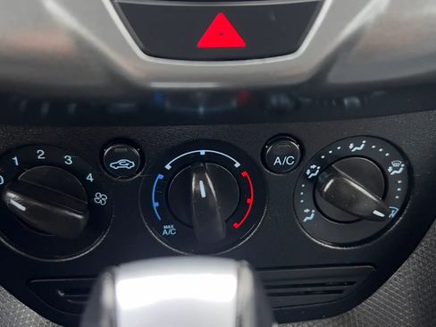 Used 2016 Ford Transit Connect XL image 30