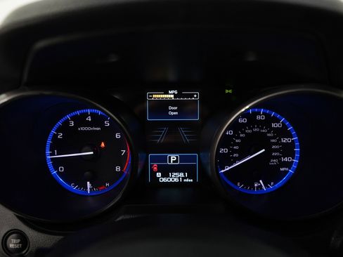 Used 2018 Subaru Outback 2.5i Limited AWD/4WD image 29
