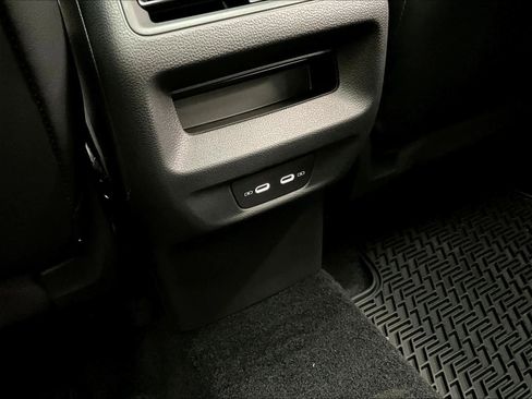 New 2026 Volkswagen Tiguan SE R-Line image 22