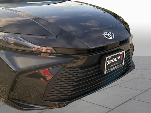 Used 2025 Toyota Camry LE FWD image 29