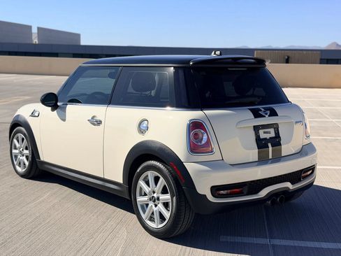 Used 2013 MINI Cooper S FWD image 8