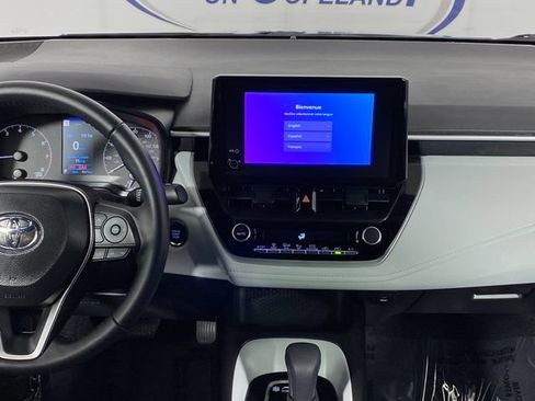 Certified 2025 Toyota Corolla SE FWD image 13