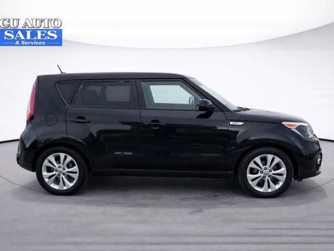 Used 2016 Kia Soul + w/ Primo Package image 6