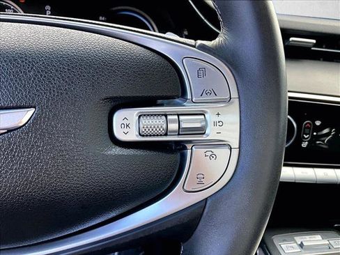 Used 2025 Genesis GV70 2.5T w/ Select Package image 18