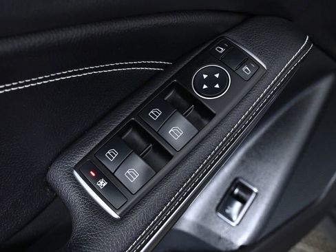 Used 2016 Mercedes-Benz GLA 250 4MATIC image 22