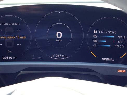 Certified 2022 Porsche Taycan image 15