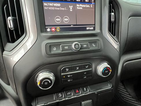 Used 2021 GMC Sierra 1500 1500 w/ Sierra Value Package image 20