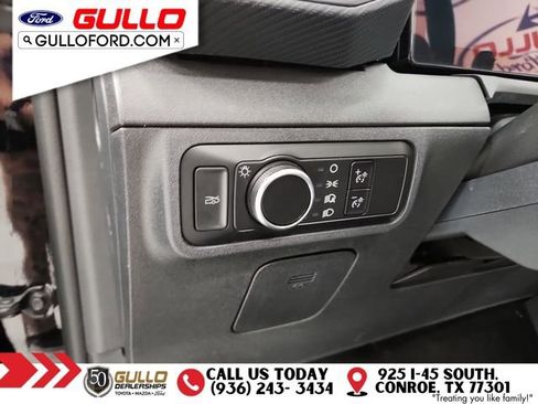 Used 2024 Ford Mustang Convertible image 16