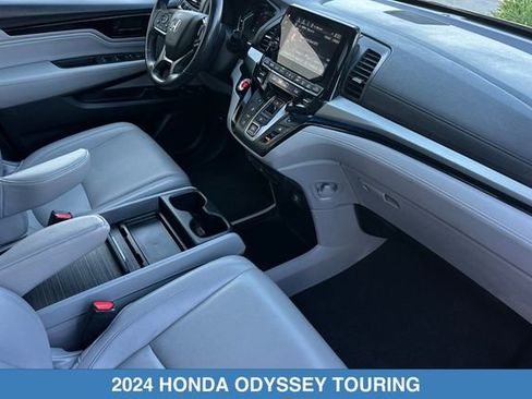 Certified 2024 Honda Odyssey Touring image 21