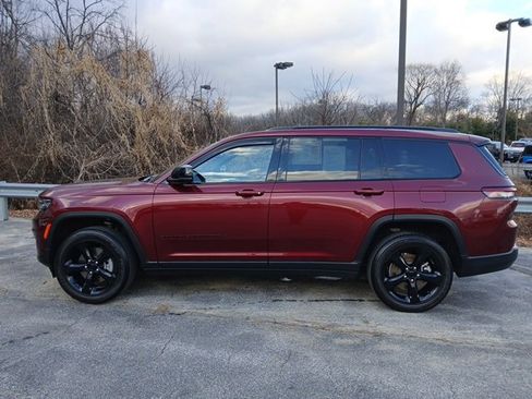 Certified 2022 Jeep Grand Cherokee L Laredo image 3