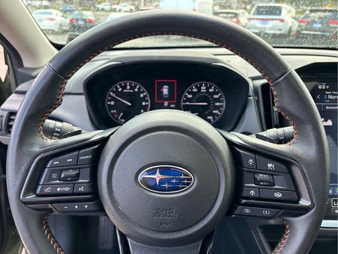Used 2024 Subaru Crosstrek 2.5i Limited w/ Crosstrek Mirror Package AWD/4WD image 10