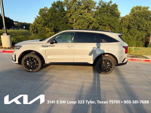Certified 2023 Kia Sorento SX AWD/4WD image 7