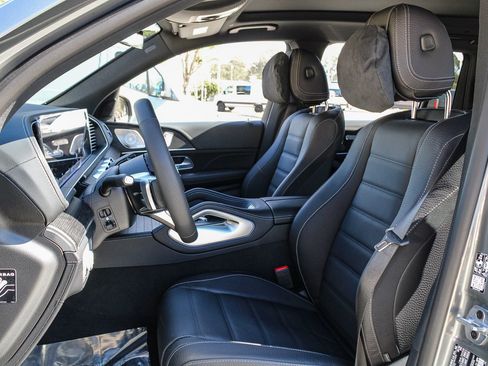 New 2026 Mercedes-Benz GLS 580 4MATIC image 19