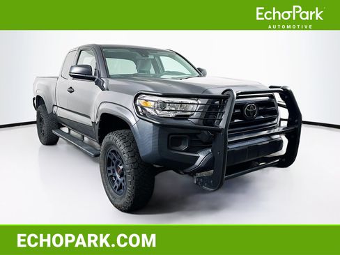 Used 2022 Toyota Tacoma SR RWD image 1