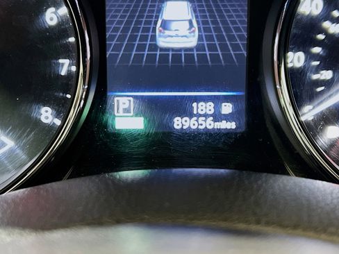 Used 2020 Nissan Rogue S FWD image 8