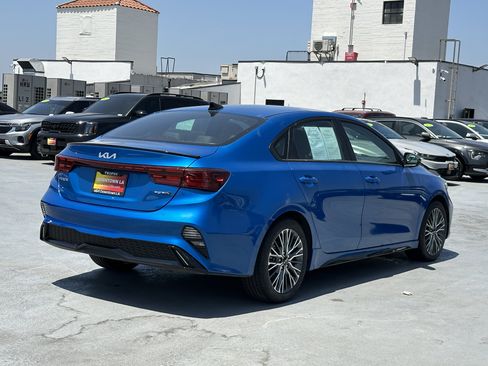 Used 2023 Kia Forte GT-Line w/ GT-Line Premium Package FWD image 7