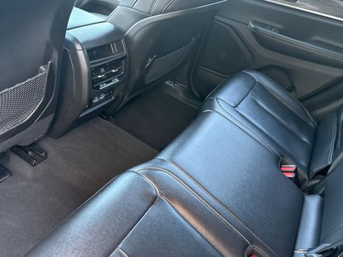 Used 2024 Jeep Grand Cherokee Limited AWD/4WD image 26