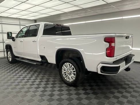 Used 2022 Chevrolet Silverado 2500 High Country w/ Z71 Off-Road Package AWD/4WD image 21
