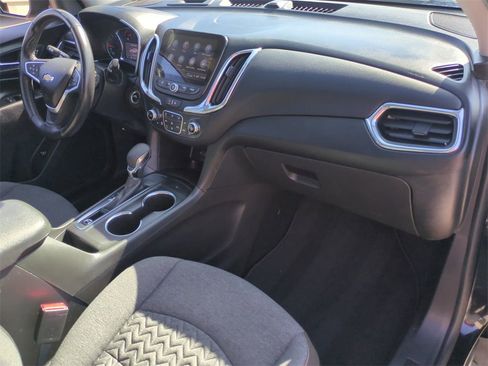 Used 2022 Chevrolet Equinox LT image 29