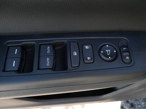 Certified 2026 Honda CR-V EX image 19