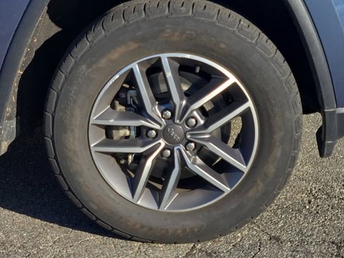 Used 2021 Jeep Grand Cherokee Limited w/ Sun & Sound Group image 7