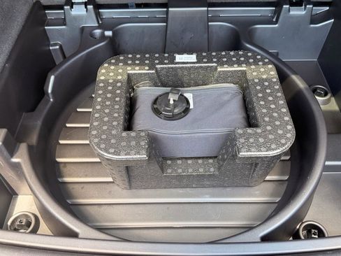 Used 2021 Cadillac XT4 Luxury w/ Cold Weather Package AWD/4WD image 27