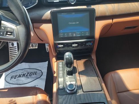 Used 2017 Maserati Quattroporte S GranSport RWD image 11