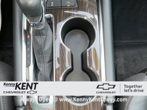 Used 2024 Chevrolet Malibu LT image 27