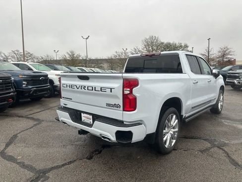 New 2026 Chevrolet Silverado 1500 High Country AWD/4WD image 3