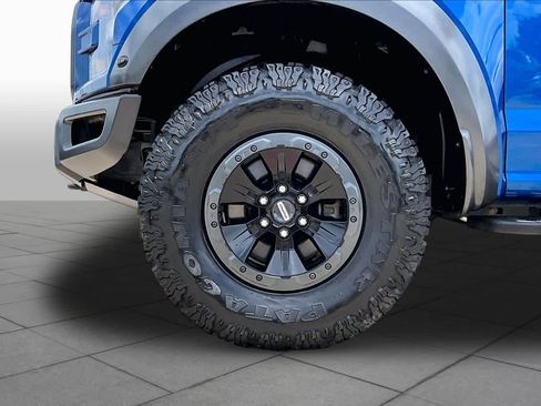 Used 2018 Ford F150 Raptor w/ Equipment Group 802A Luxury AWD/4WD image 11