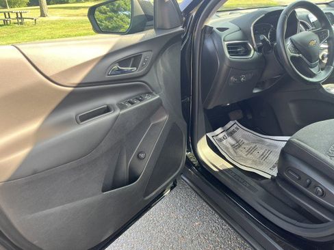 Used 2022 Chevrolet Equinox LT image 19