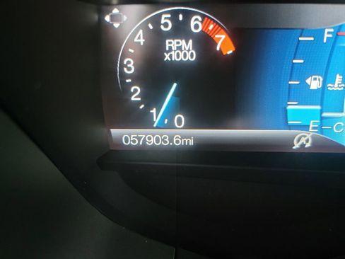 Used 2020 Ford Fusion SE image 16