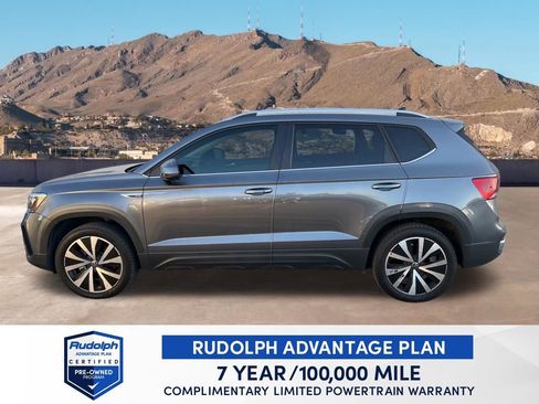 Used 2024 Volkswagen Taos SE image 2