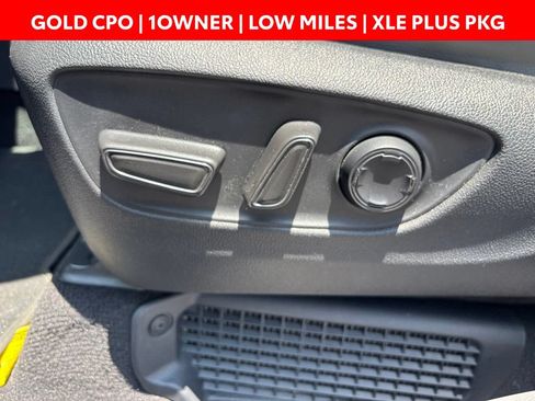 Used 2023 Toyota Sienna XLE w/ XLE Plus Package FWD image 19