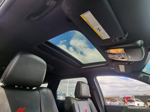 Used 2023 Dodge Durango R/T AWD/4WD image 4