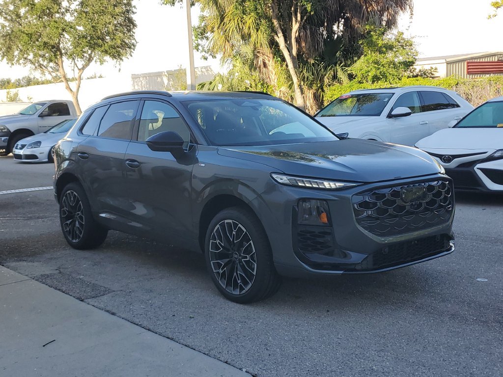 New 2026 Audi Q3 quattro 2.0T AWD/4WD image 2